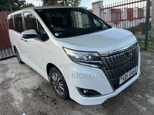 Toyota Esquire 2019 Pearl
