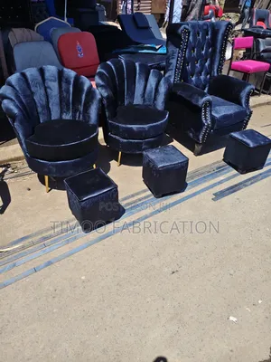 Pedicure Black Seats