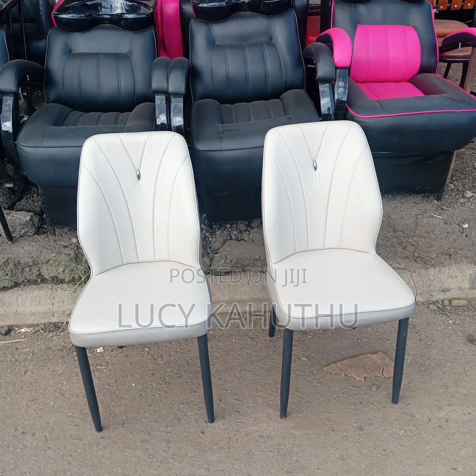 Grey Dinning Chairs With Round Tube Stand