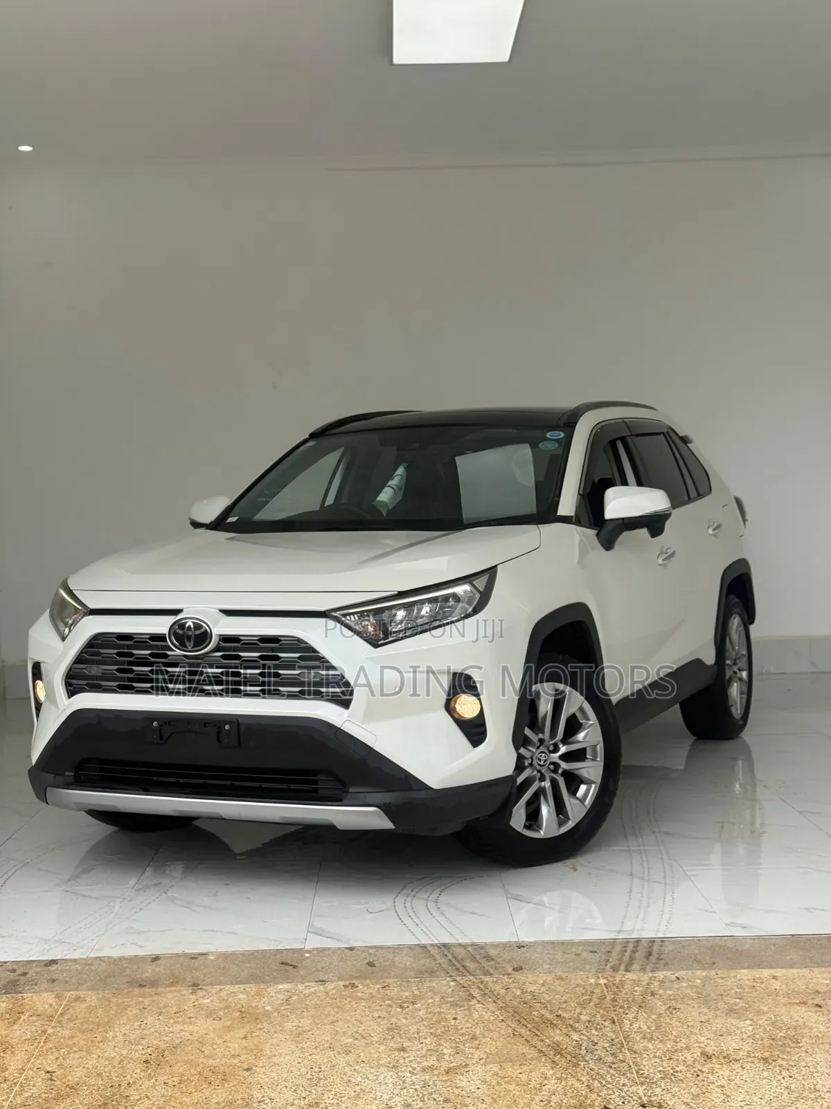 Toyota RAV4 2019 White