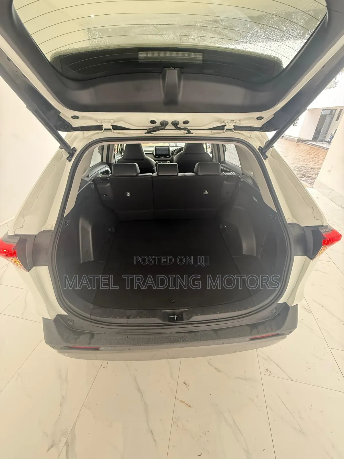 Toyota RAV4 2019 White