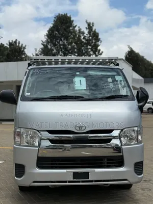 Toyota HiAce 2019 Silver