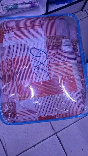 Mixed Patterns Warm 6by 6 Unbinded Duvets Set
