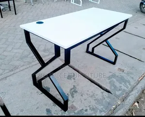 Metal Frame Office Working Table