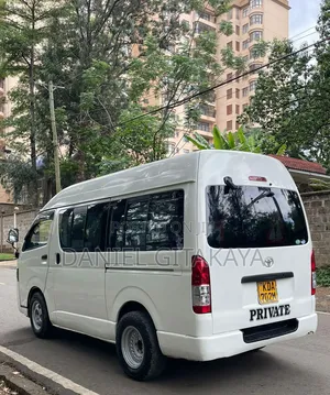 Toyota HiAce 2014 White
