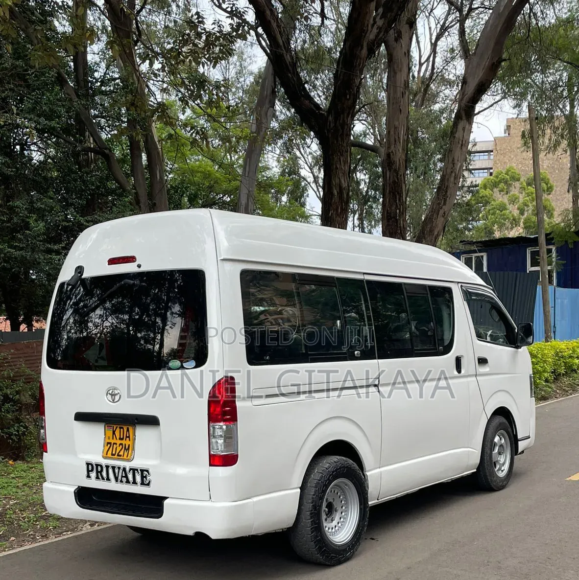 Toyota HiAce 2014 White