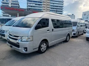 Toyota HiAce 2019 Silver