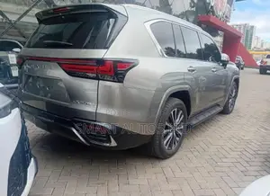 Lexus LX 2021 Silver