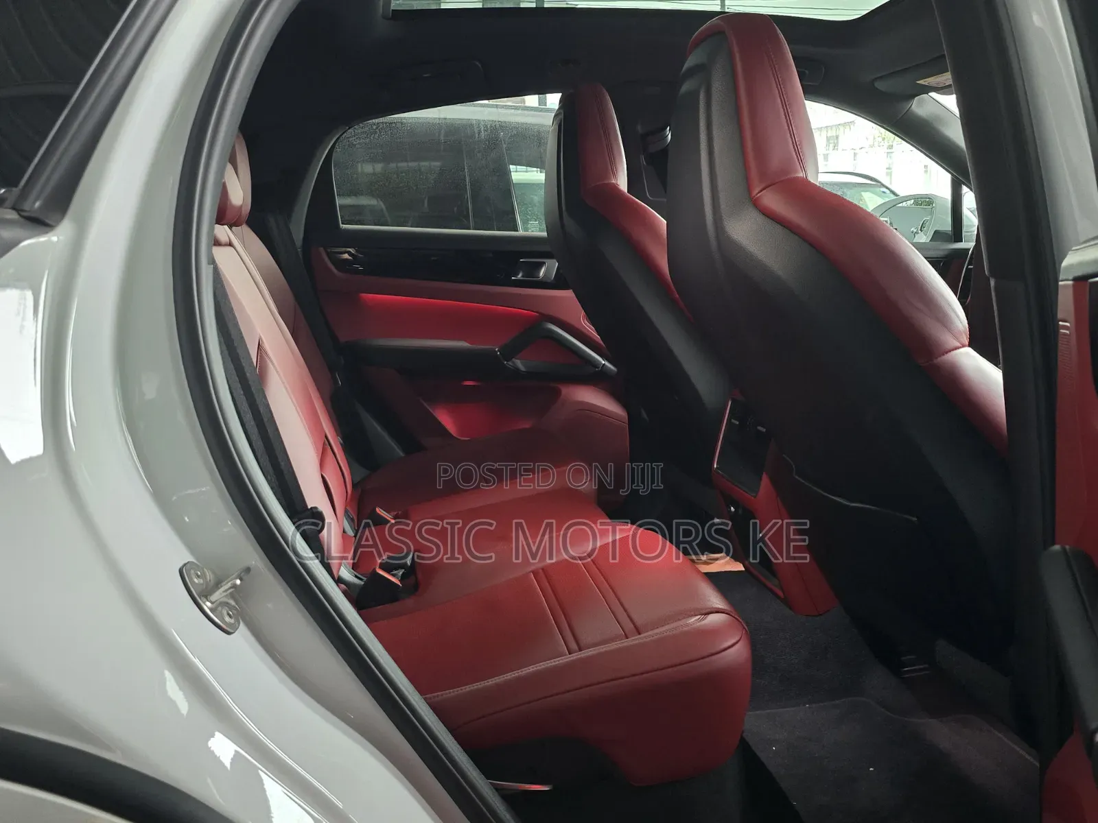 Porsche Cayenne Base AWD 2020 White