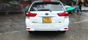 Toyota Corolla Fielder 2015 White