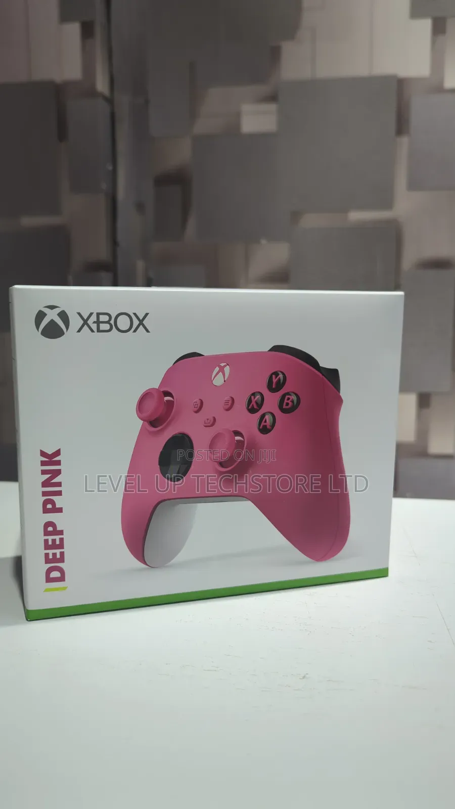 Xbox Wireless Gaming Controller (2025) – Deep Pink –