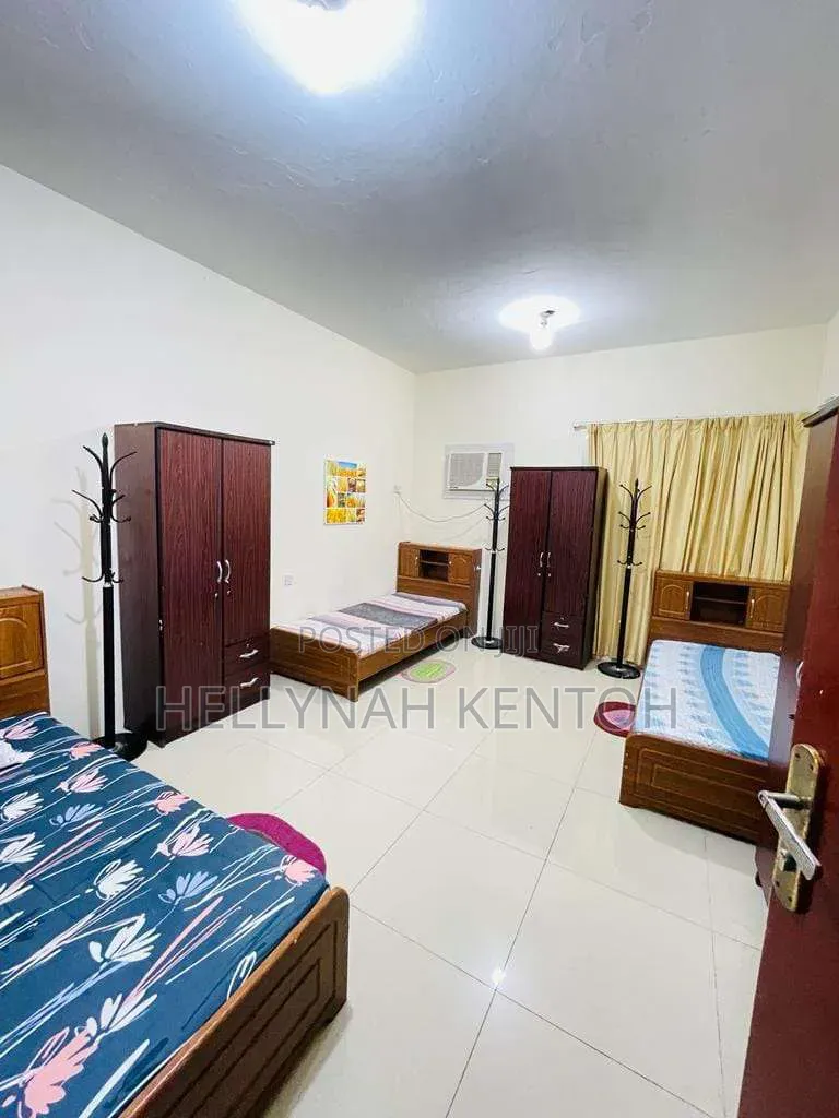 Hostel and Bed Space for Rent