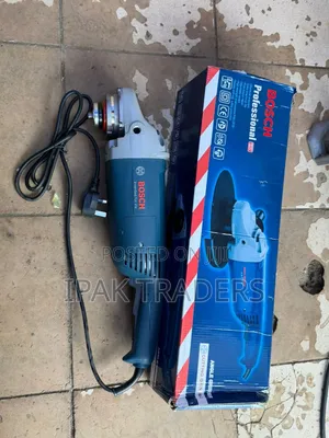 Bosch Professional Angle Grinder, 9-Inch (230mm)