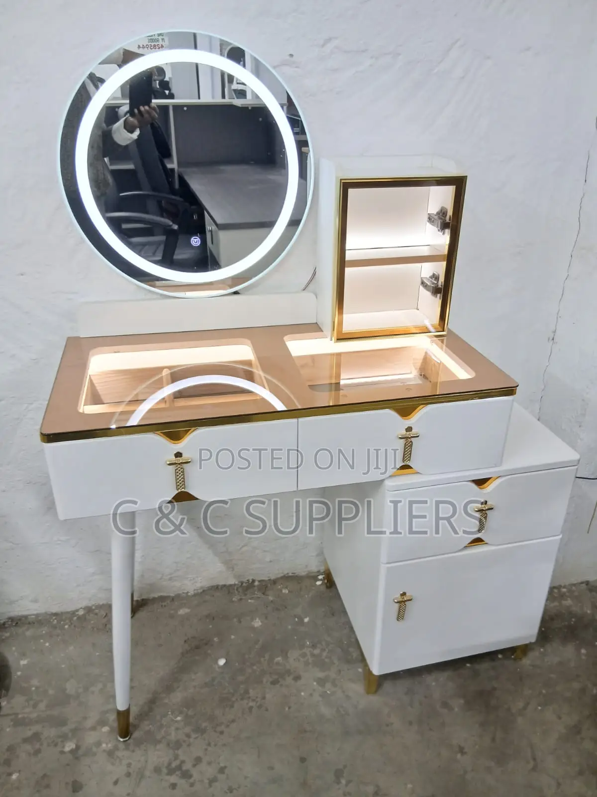 Dressing Tables; Modern Vanity Dressing Table With Led Lights