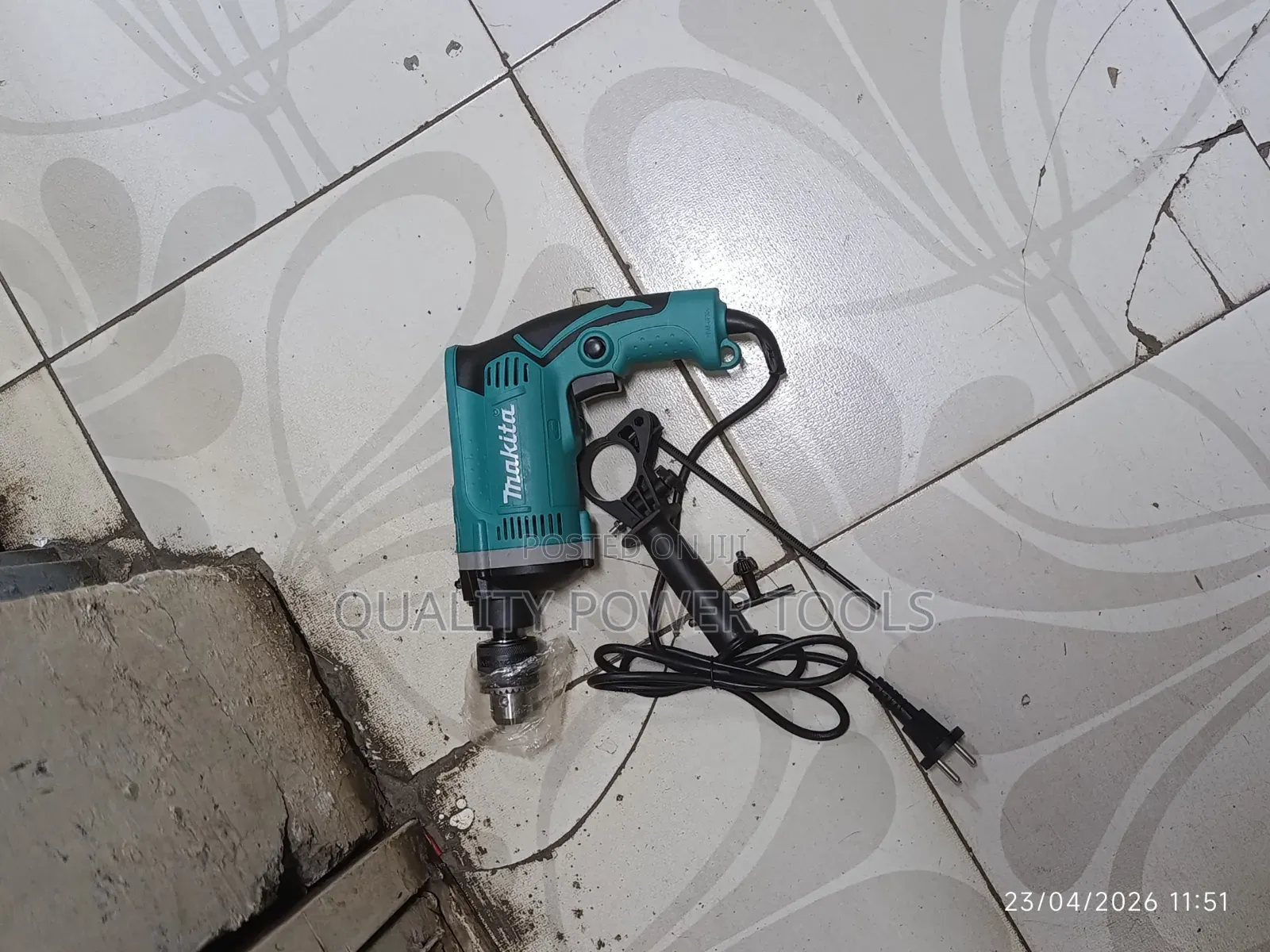 1630 Makita Drill