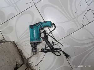 1630 Makita Drill