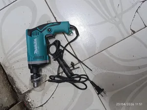 1630 Makita Drill