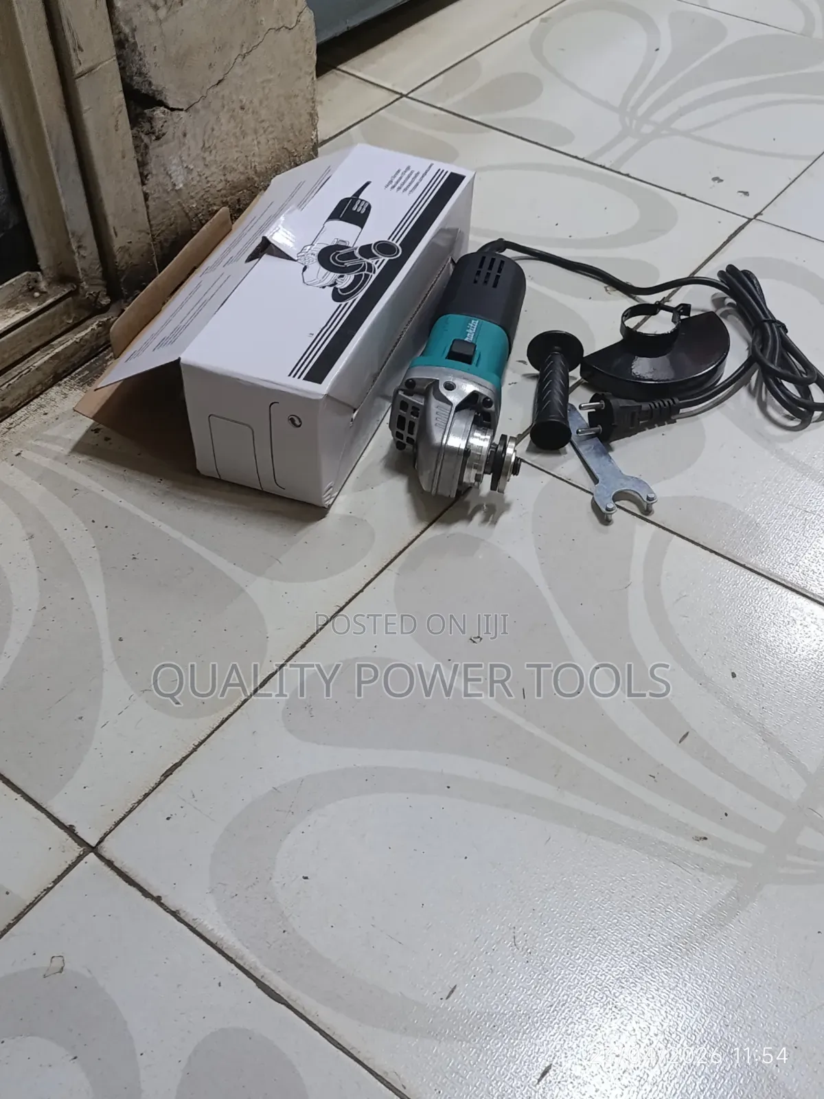 Makita Angle Grinder 4inch