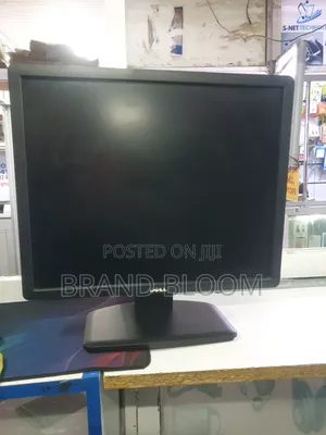 Dell 19 Inches Squared