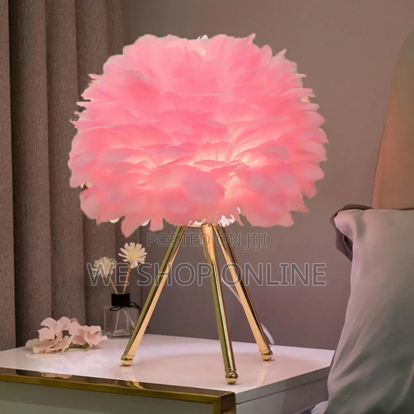 Romantic Feather Table Lamp