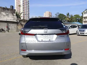 Honda Shuttle 2020 Silver