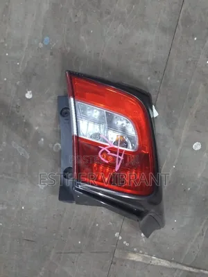 Honda Freed Spike 2012 Taillight