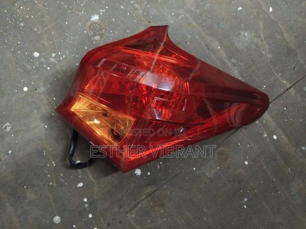Auris 2014 Taillights