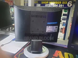 Samsung 17 Inches Monitor