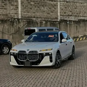 BMW 740 2024 Off white