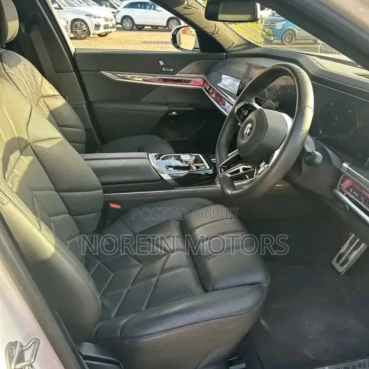BMW 740 2024 Off white