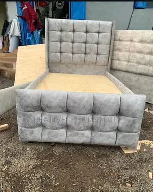 Classic 5by6 Wooden Bed