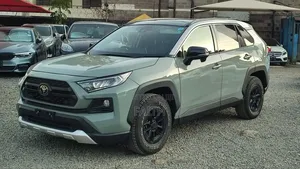 Toyota RAV4 Adventure 2019 Green