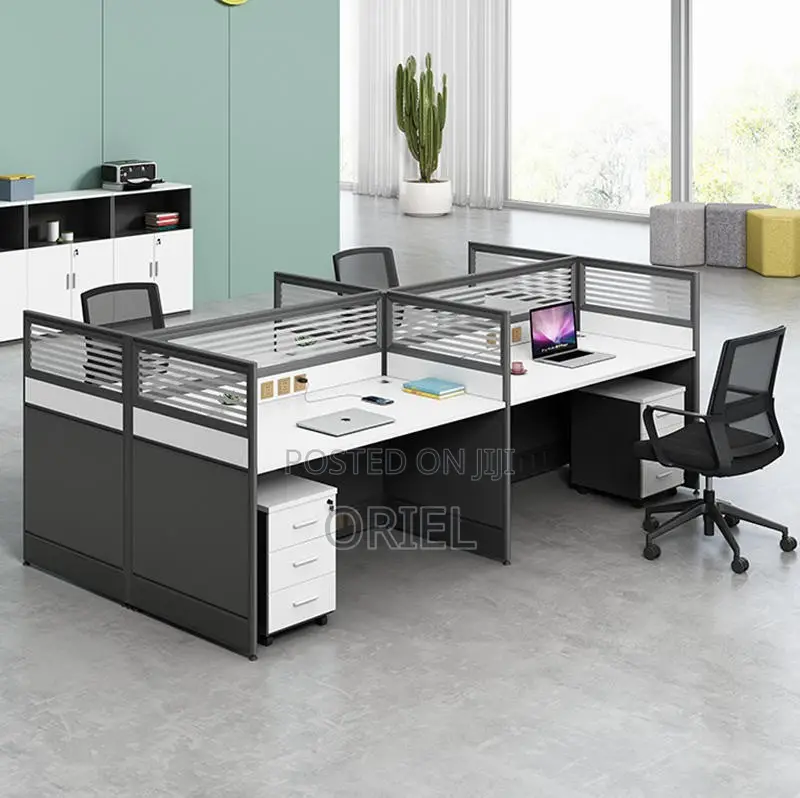 Open Plan Office Workstation : 4-Way Office Workstation Desk
