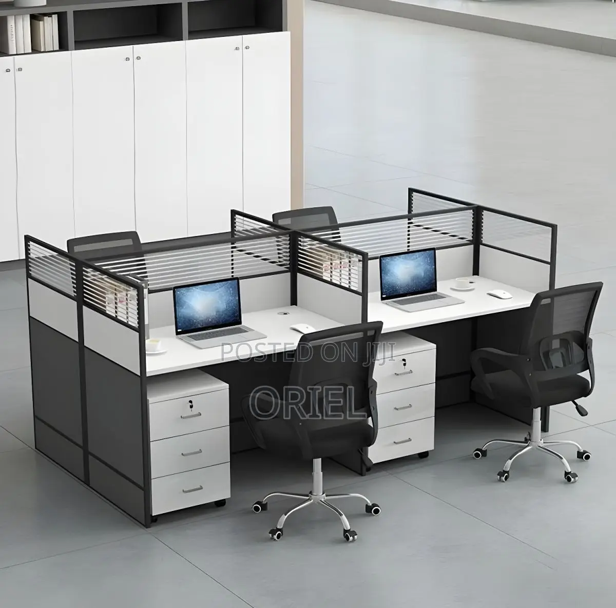 Open Plan Office Workstation : 4-Way Office Workstation Desk
