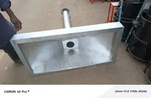 Kitchen Hood/Chimney