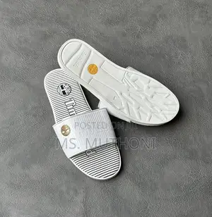 Timberland Sandals Feature White Straps Size 39-46