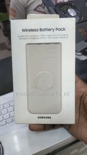 Sam. 25w Wireless Battery Pack/ Powerbank.