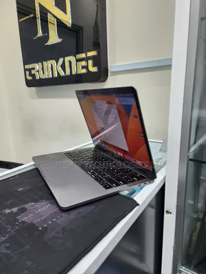 Laptop Apple MacBook Pro 2019 16GB Intel Core i7 SSD 256GB