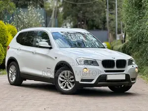 BMW X3 xDrive28i 4dr SUV AWD (2.0L 4cyl Turbo 8A) 2014 White