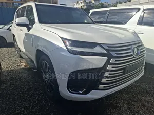 Lexus LX 2024 White