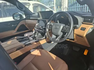 Lexus LX 2024 White