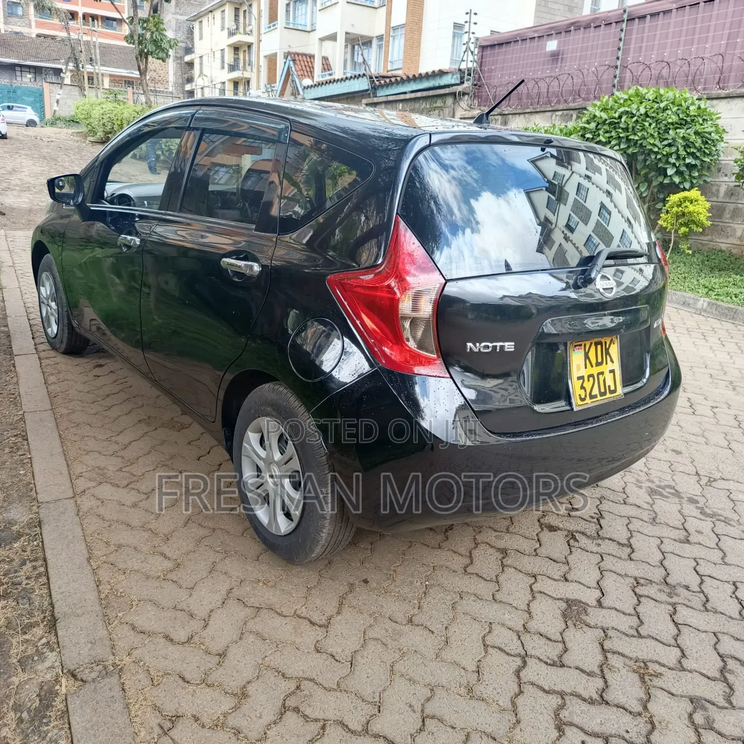 Nissan Note 2015 Black