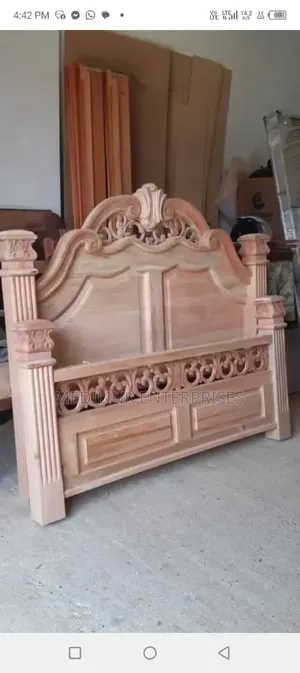 Hill Mount Mahogany Crafted Vanish Beds