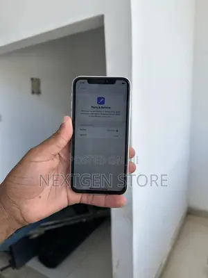 Apple iPhone XR 64 GB White