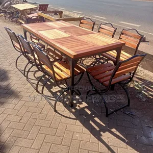 Customized 8-Seater Mahogany Metallic Outdoor Setting
