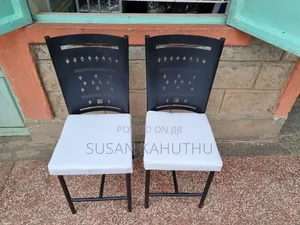 Versatile Bar Seat