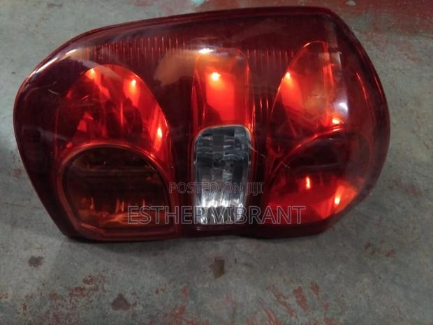 Toyota Rav 4 2005 Taillight