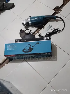 Makita Grinder 9inch
