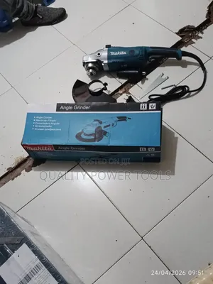 Makita Grinder 9inch