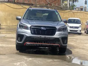 Subaru Forester 2019 Silver